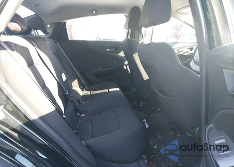 2019 Chevrolet Malibu 1Ls z USA, uszkodzony, nr VIN 1G1ZB5STXKF221300